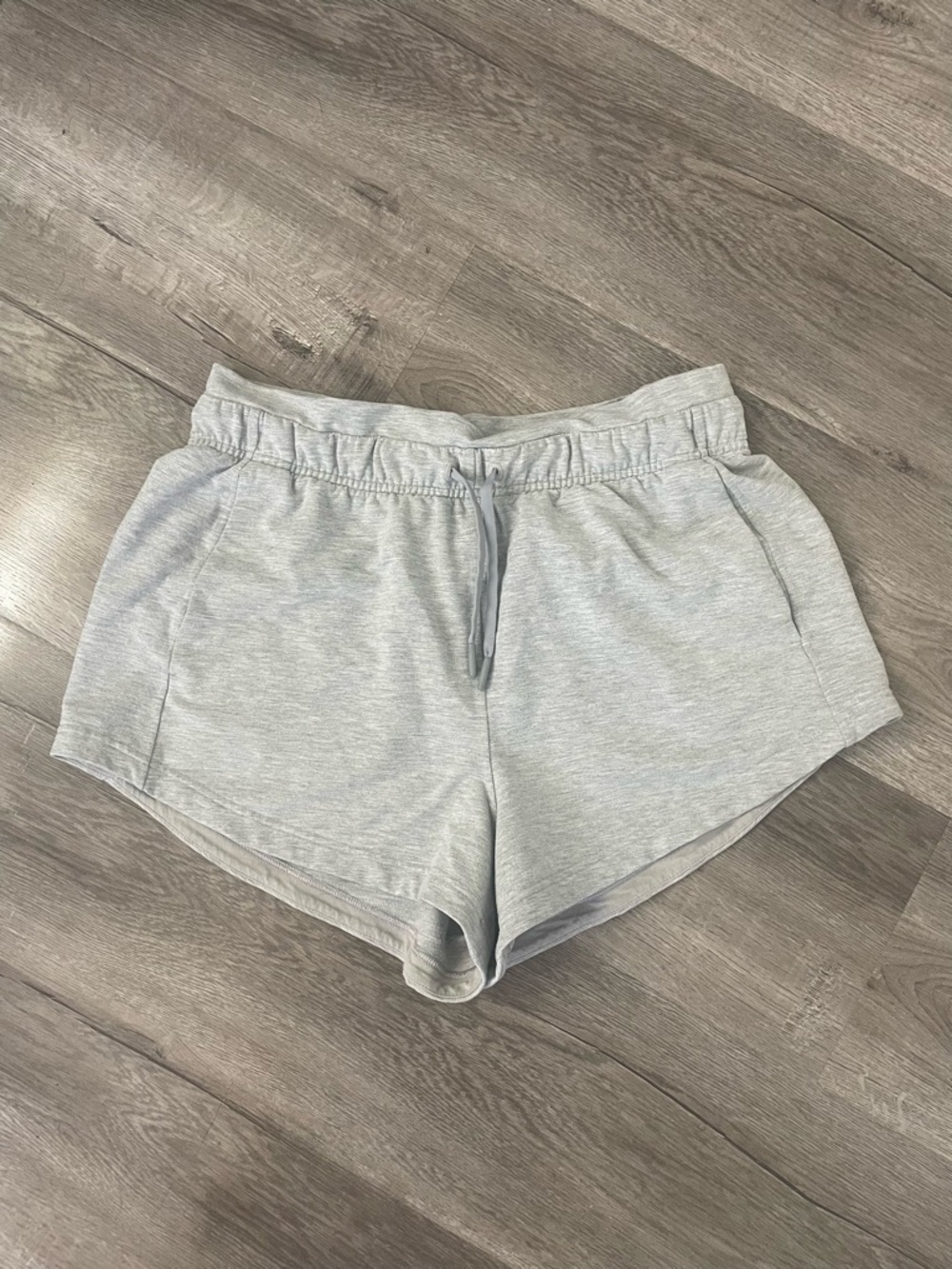 Lululemon Women’s Inner Glow Light Gray Shorts